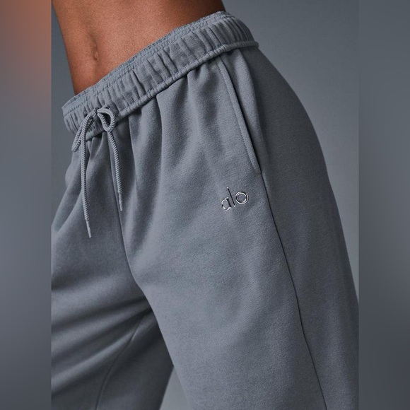 ALO Accolade Straight Leg Sweatpants color: Winter Ivy - Picture 7 of 8